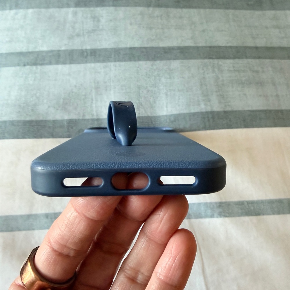 Loopy iPhone 17 Plus Phone Case - Picture 9 of 10